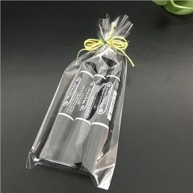 piccoli sacchetti trasparenti in cellophane